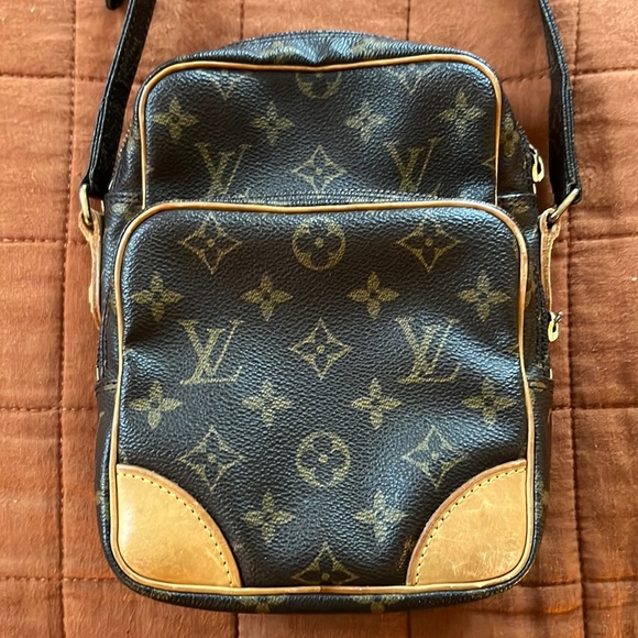 Louis Vuitton Bags Vintage Louis Vuitton Double Pouch Cross Body